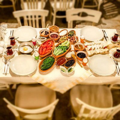 Hayataltında Kahvaltı.jpg