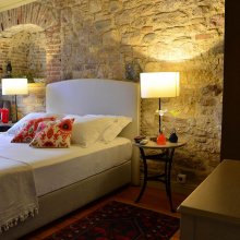 Standart iki kişilik oda 2 yatakbaşı detay.JPG