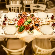 Hayataltında Kahvaltı.jpg